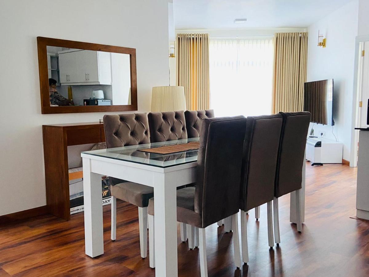 Grand Winterberry - Lake View Luxury Residence Нувара-Элия Экстерьер фото
